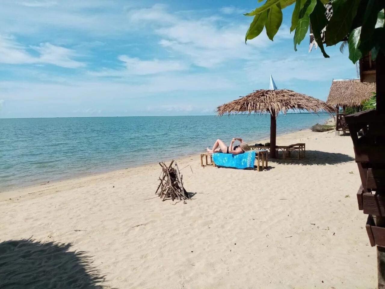 Mecaja Beach House Roxas  الغرفة الصورة